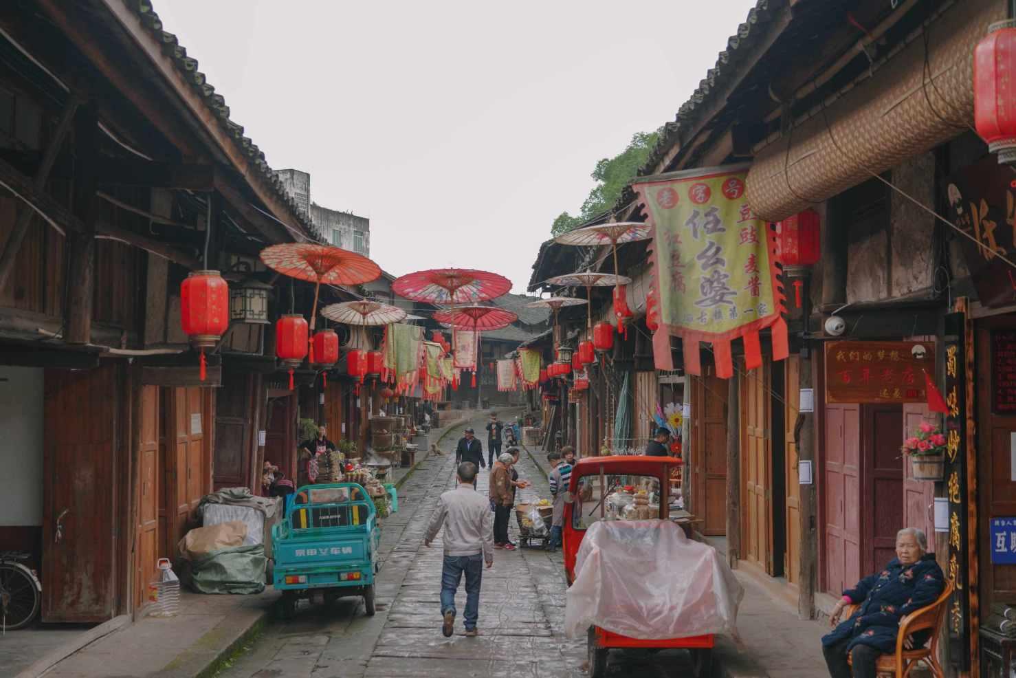 新出生人口不断减少，幼师或者中小学老师会失业吗？游戏画面