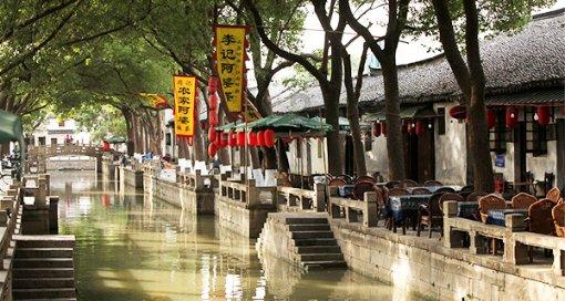 新城区召开全面依法治区委员会（扩大）会议暨区委书记点评法治工作会议